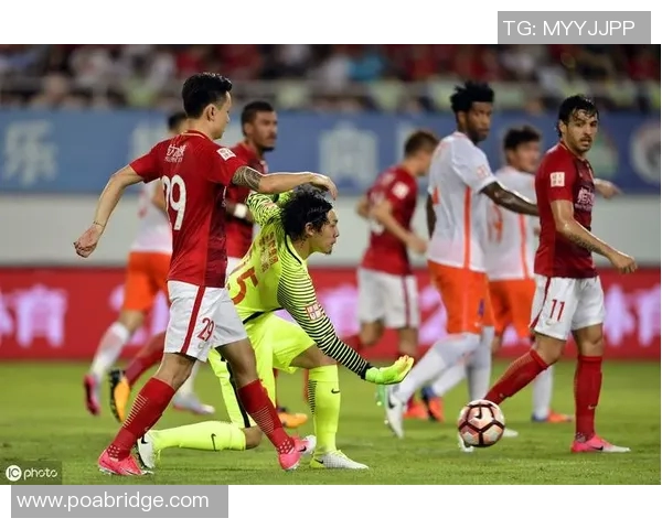 鲁能与恒大巅峰对决360直播全程回顾精彩瞬间与战术分析 鲁能与恒大巅峰对决360直播全程回顾精彩瞬间与战术分析