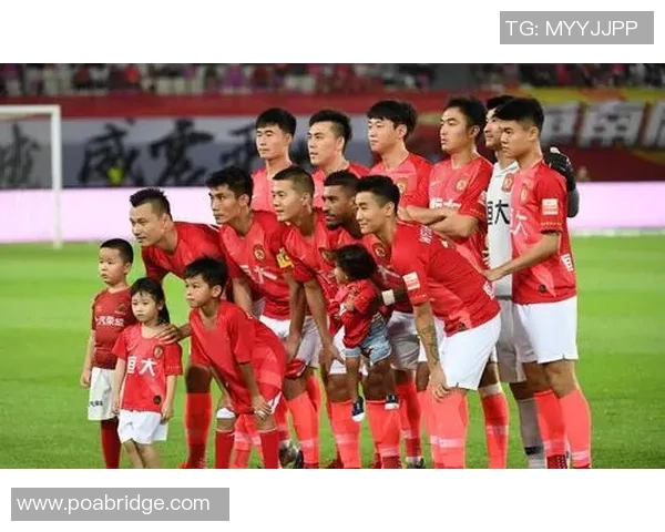恒大与香港足球精彩对决视频回顾赛场瞬间尽在眼前